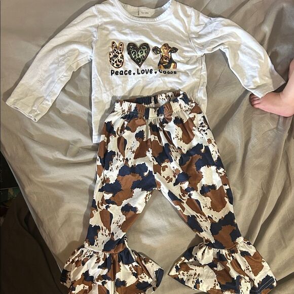 Peace Love Cows Outfit with Ruffle bell bottom Pants - Picture 1 of 5